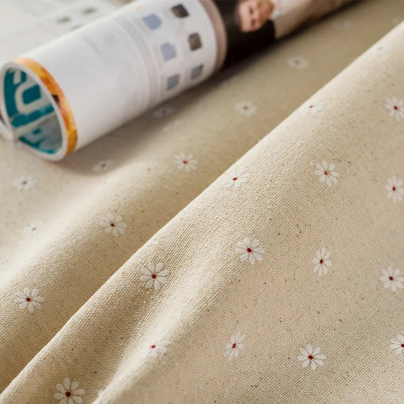 Nappe Fleurie Lin & Coton avec Dentelle – Imperméable et Élégante