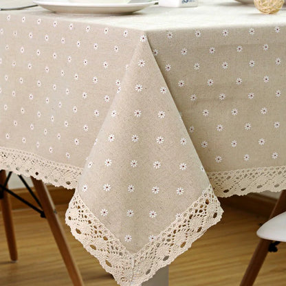 Nappe Fleurie Lin & Coton avec Dentelle – Imperméable et Élégante