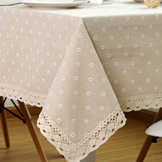 Nappe Fleurie Lin & Coton avec Dentelle – Imperméable et Élégante
