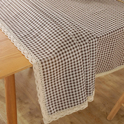 Nappe Rectangulaire à Carreaux Marron et Pompons Crème – Style Champêtre