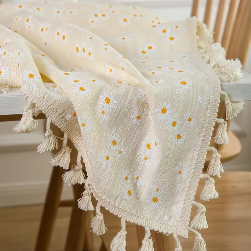 Nappe Style Pastoral Coton Dentelle & Pompons