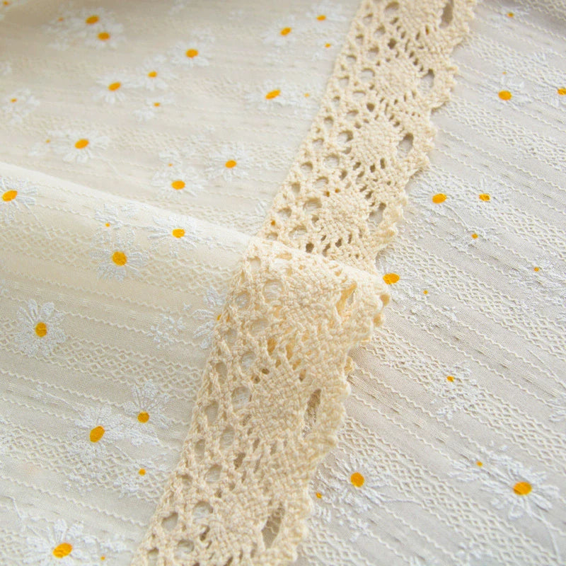 Nappe Style Pastoral Coton Dentelle & Pompons