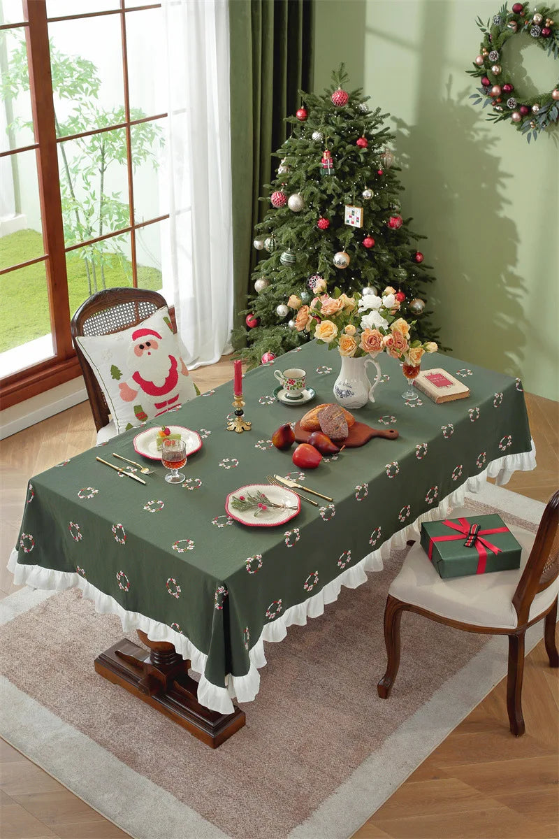 Nappe de Noël Rectangulaire Brodée à Volants – Coton Style Rétro Fermette pour Table à Manger