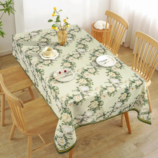 Nappe Rectangulaire Vert Pâle à Motifs Roses – Imperméable et Réutilisable pour les Fêtes